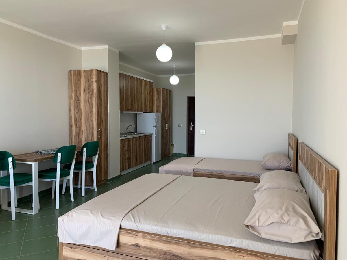 Eri Apartments 4 Shëngjin Eksteriør bilde