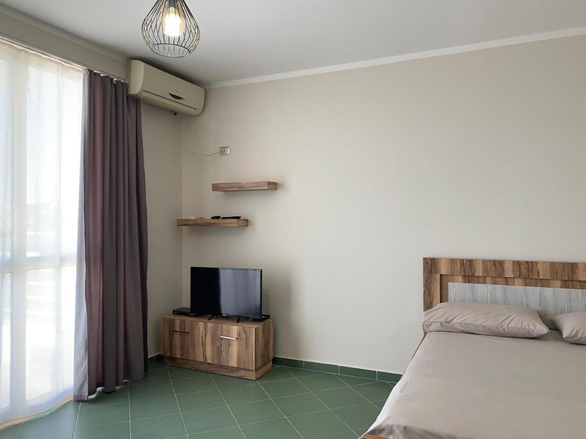 Eri Apartments 4 Shëngjin Eksteriør bilde