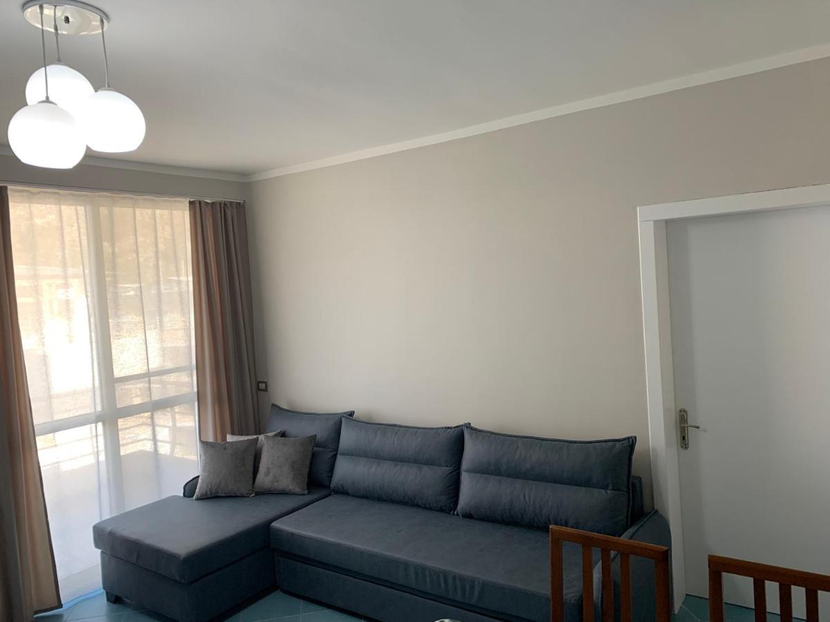 Eri Apartments 4 Shëngjin Eksteriør bilde