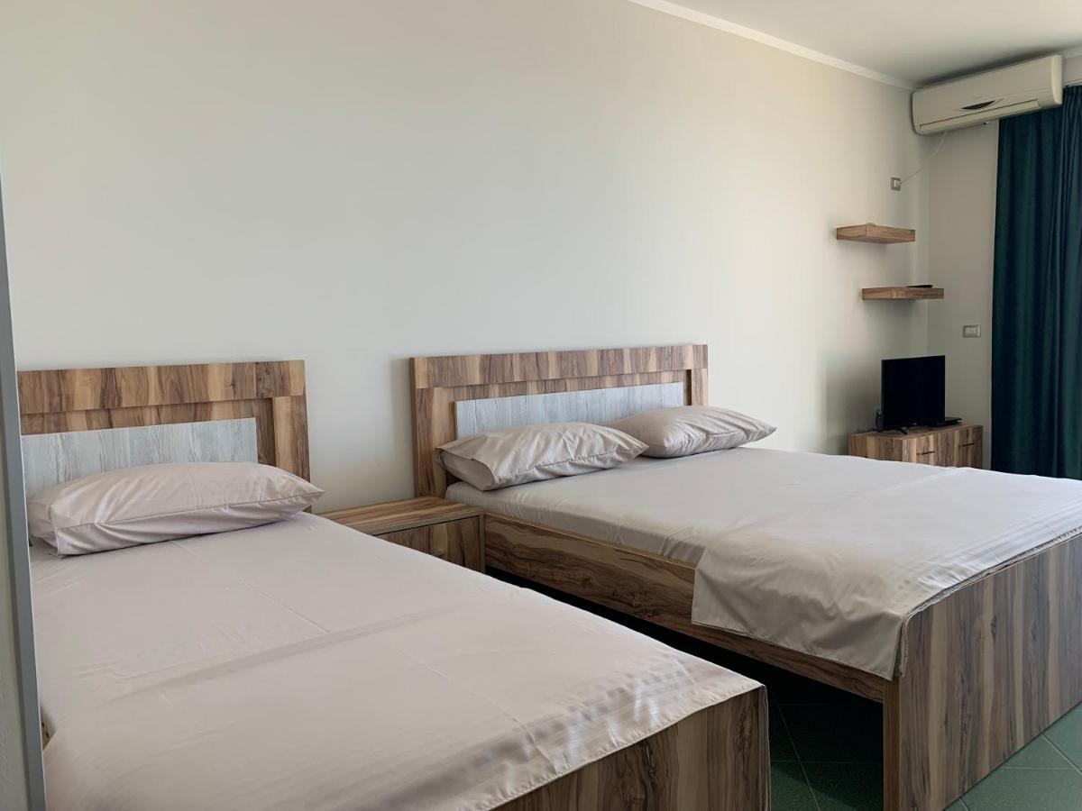 Eri Apartments 4 Shëngjin Eksteriør bilde