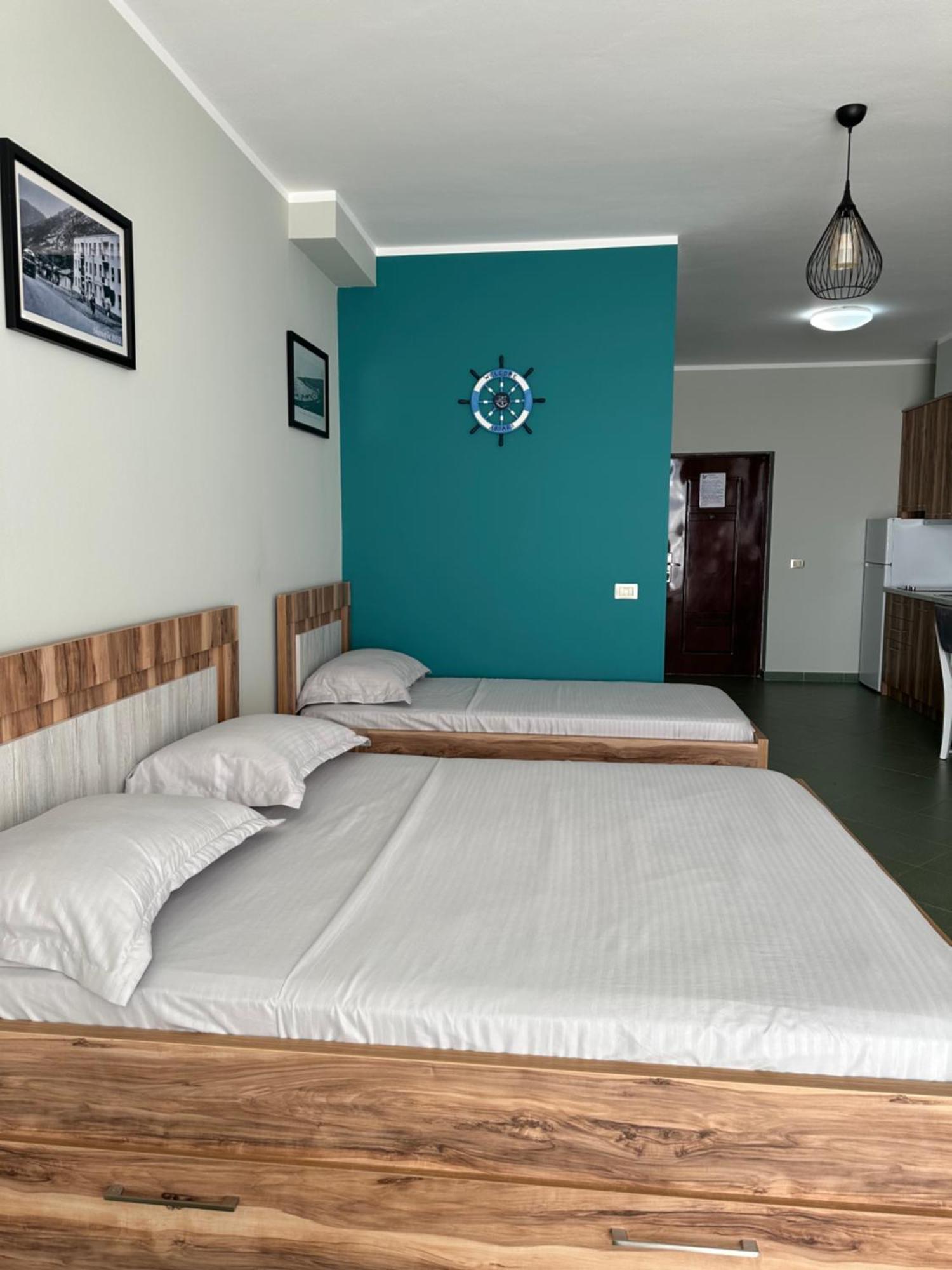Eri Apartments 4 Shëngjin Eksteriør bilde