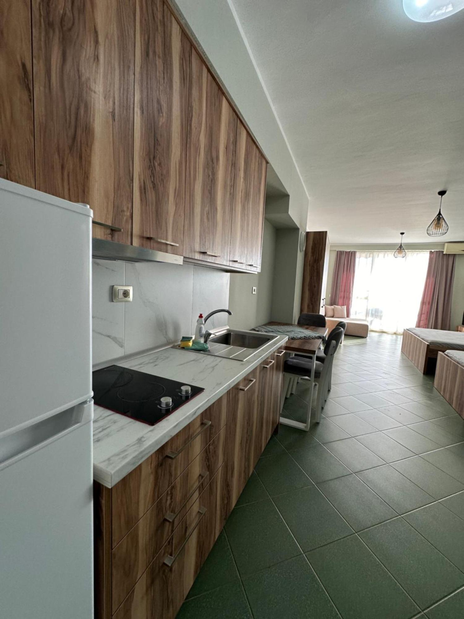 Eri Apartments 4 Shëngjin Eksteriør bilde