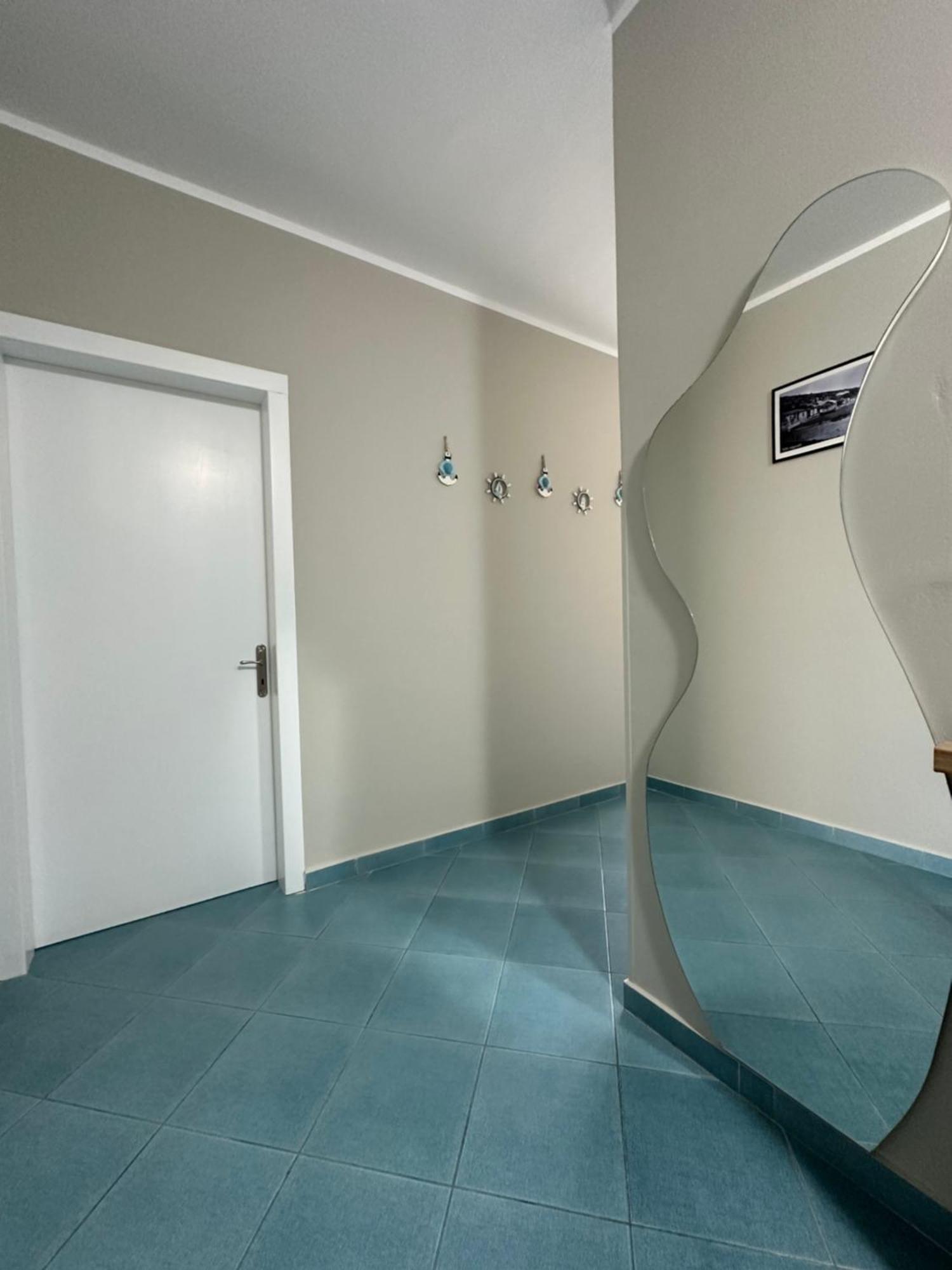 Eri Apartments 4 Shëngjin Eksteriør bilde