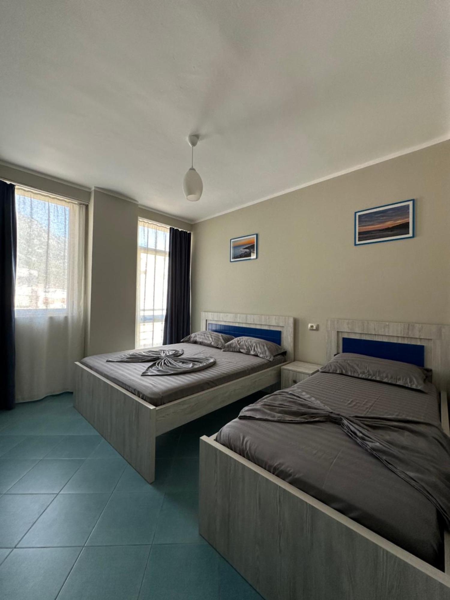 Eri Apartments 4 Shëngjin Eksteriør bilde