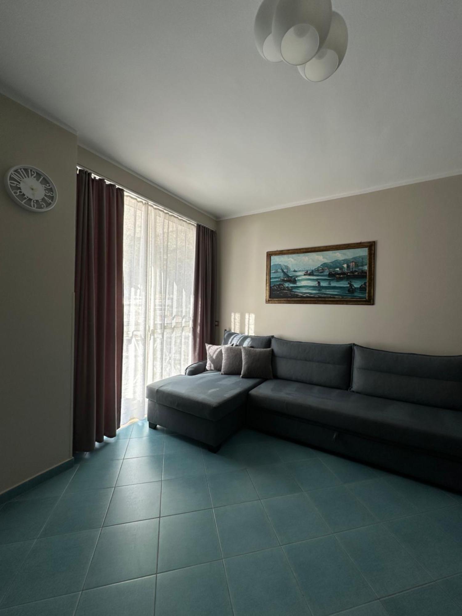 Eri Apartments 4 Shëngjin Eksteriør bilde